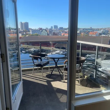 스타방에르 스몰 아파트먼트 - 시티 센터 * 스타방에르