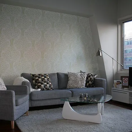 Small - Centre * Stavanger