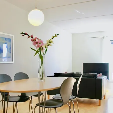 스타방에르 스몰 아파트먼트 - 시티 센터 *