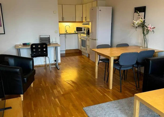 Daire Small - Centre