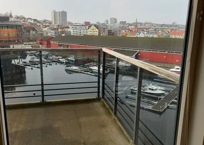 Small - Centre Daire